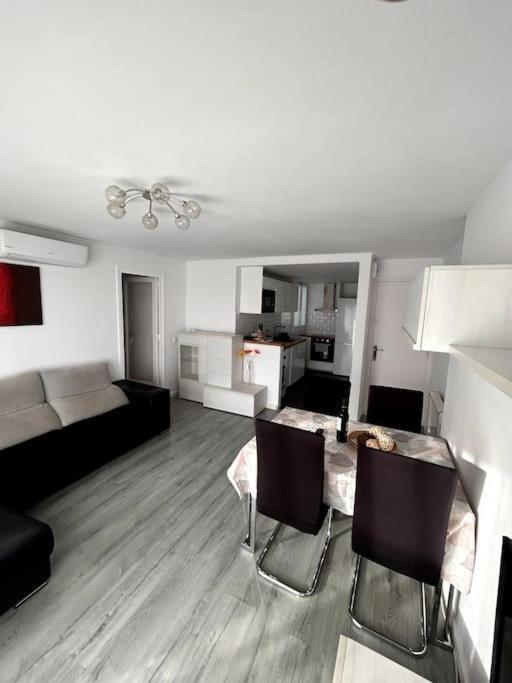 Precioso Apartamento En La Playa Barcelona Cabrera de Mar Dış mekan fotoğraf
